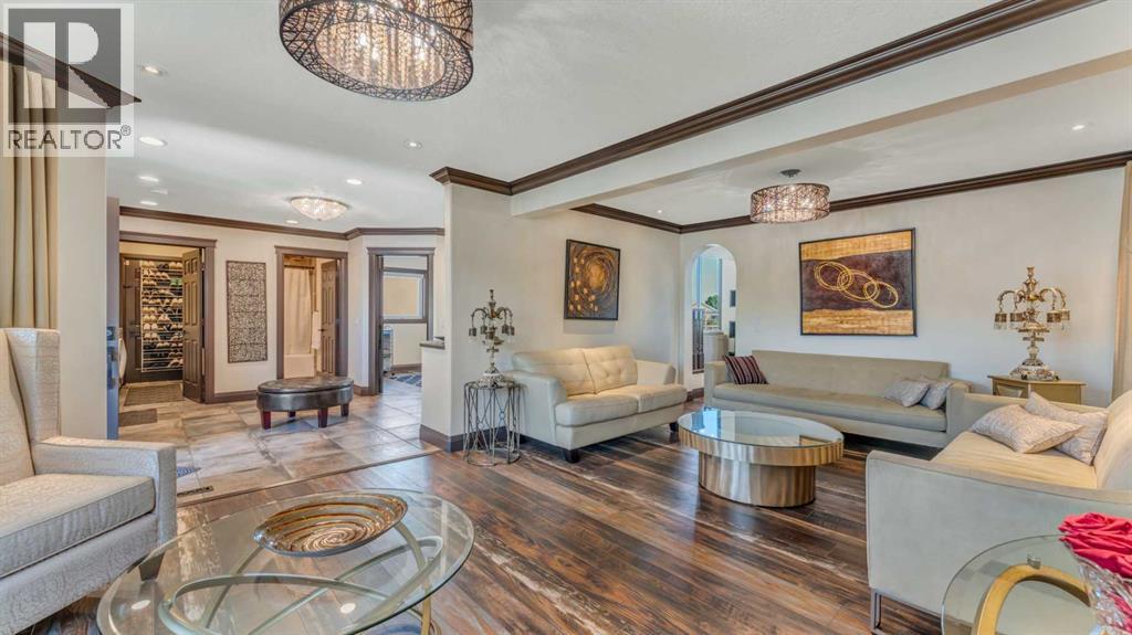 Single Family House for Sale in  Coral Shores Landing NE Coral Springs Calgary 