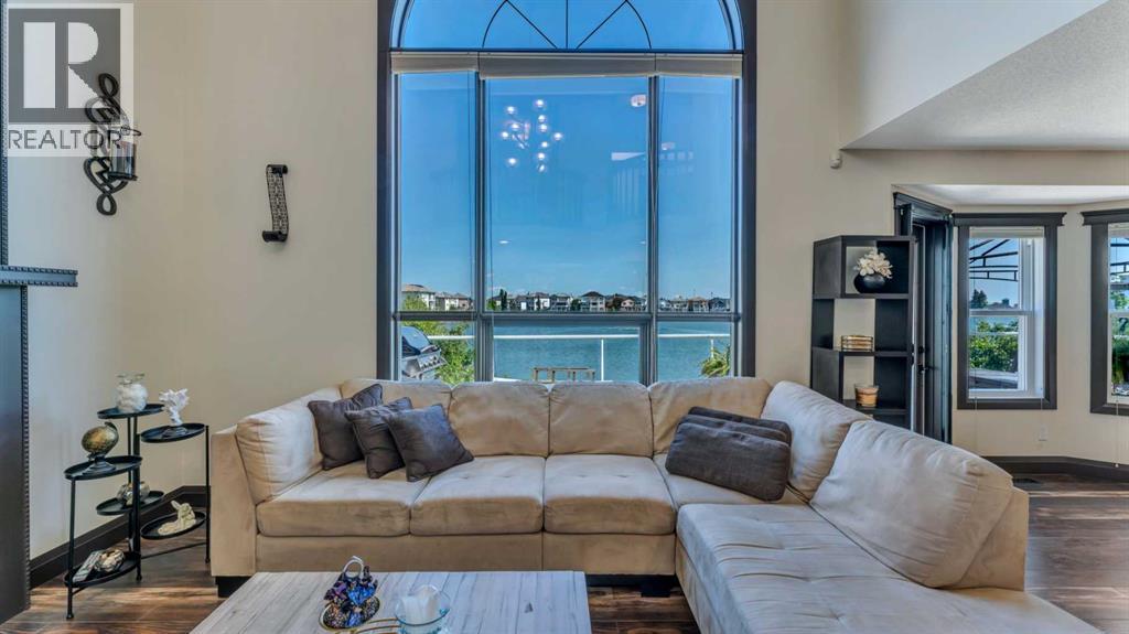 Single Family House for Sale in  Coral Shores Landing NE Coral Springs Calgary 