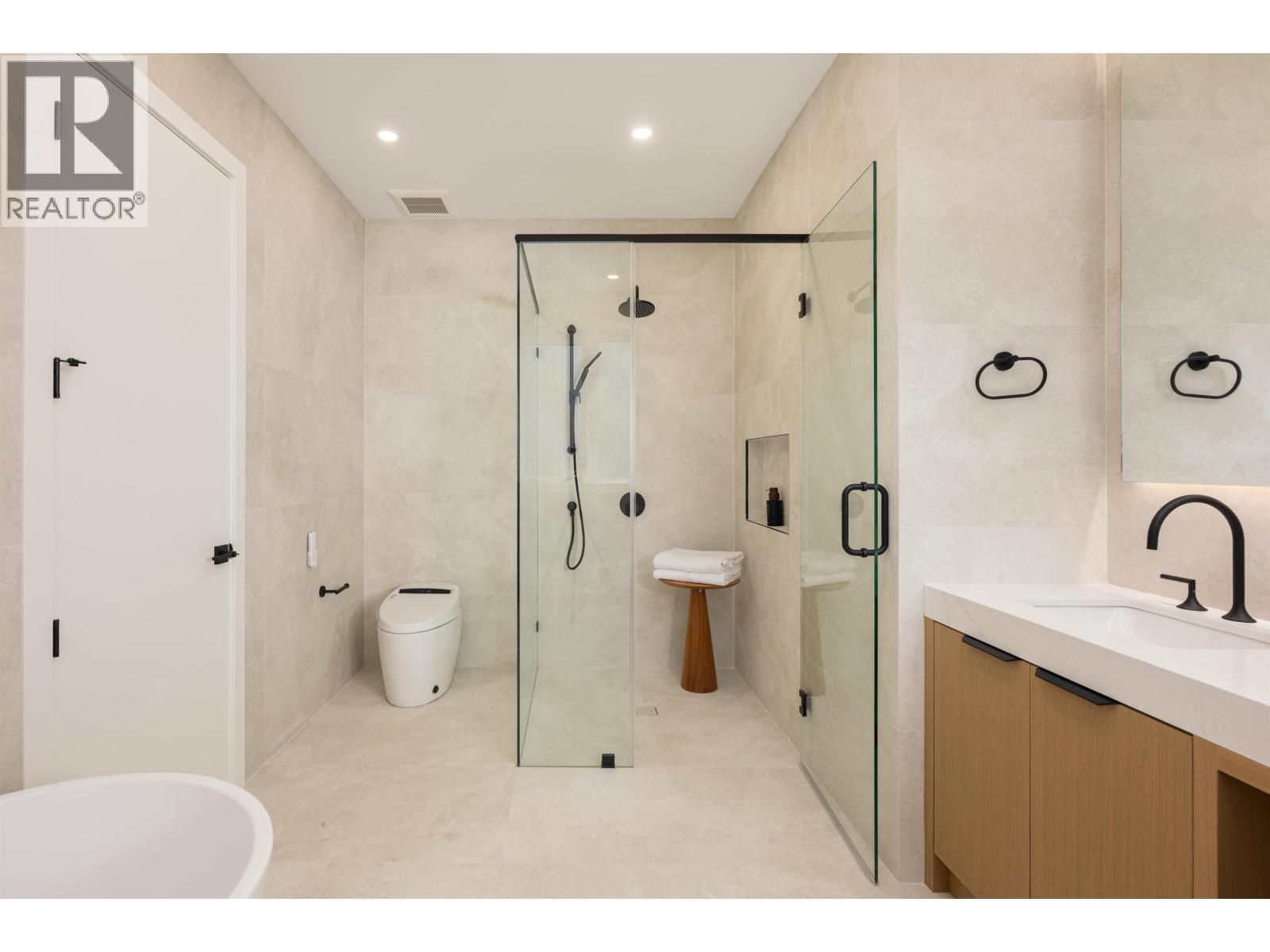 3651 BOWEN DRIVE, Richmond