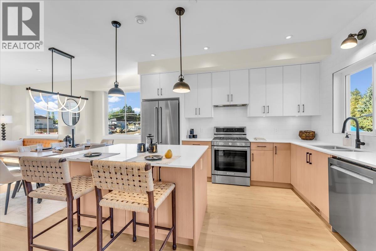 1 10392 240A STREET, Maple Ridge