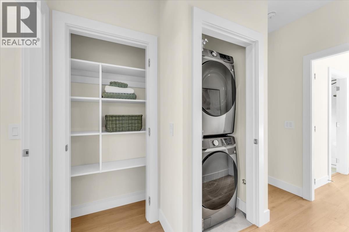 1 10392 240A STREET, Maple Ridge