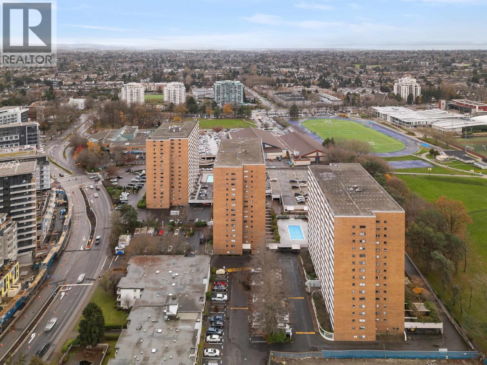 808 6651 MINORU BOULEVARD, Richmond