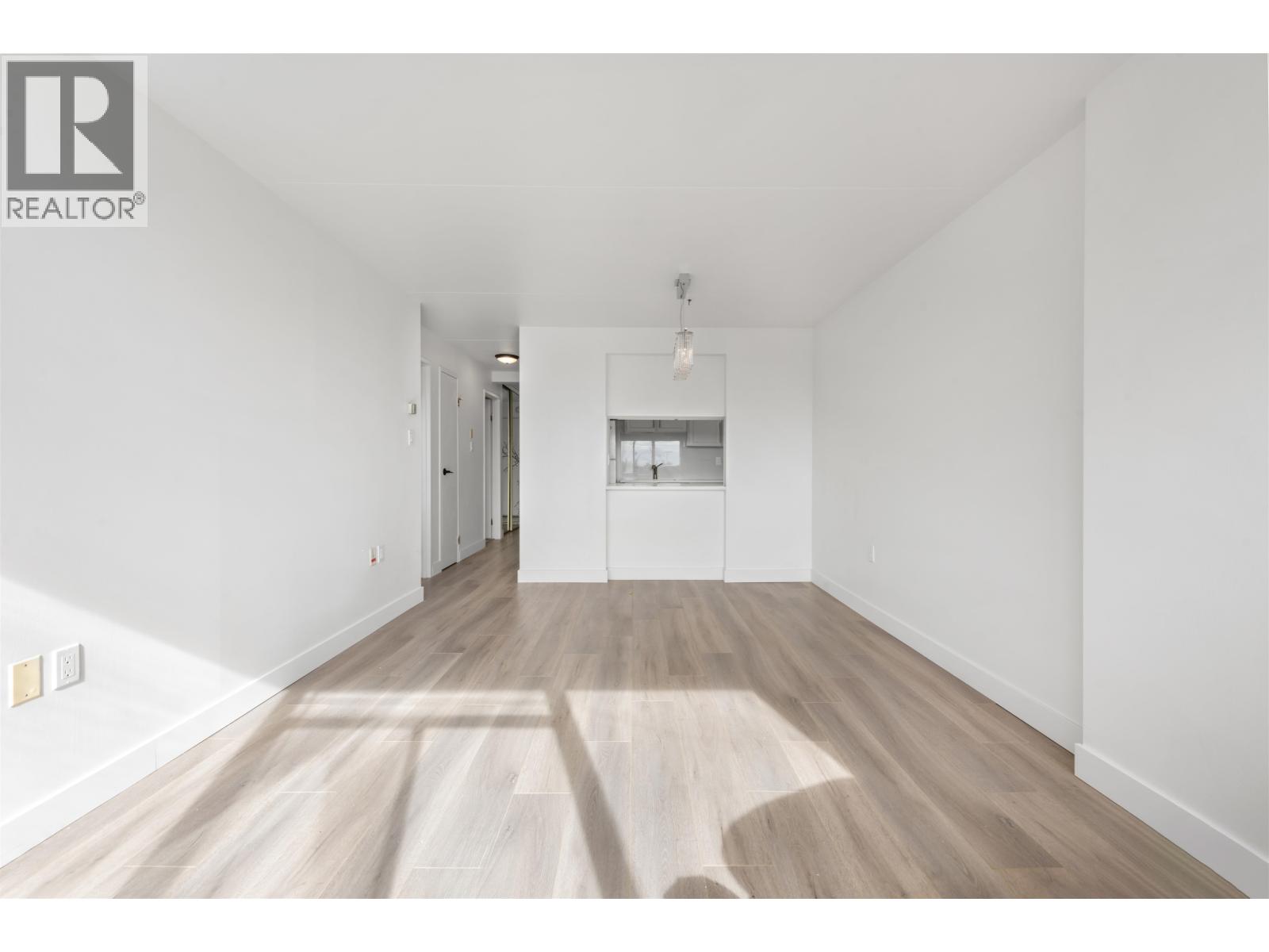 808 6651 MINORU BOULEVARD, Richmond