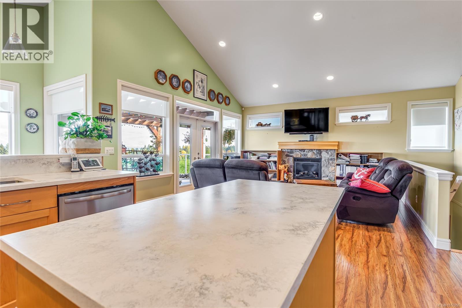 660 Mariner Dr, Campbell River