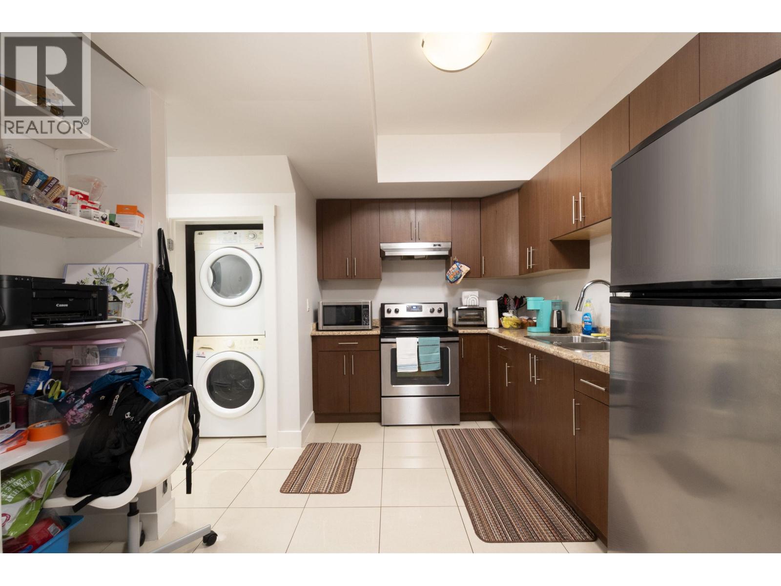 3443 GISLASON AVENUE, Coquitlam