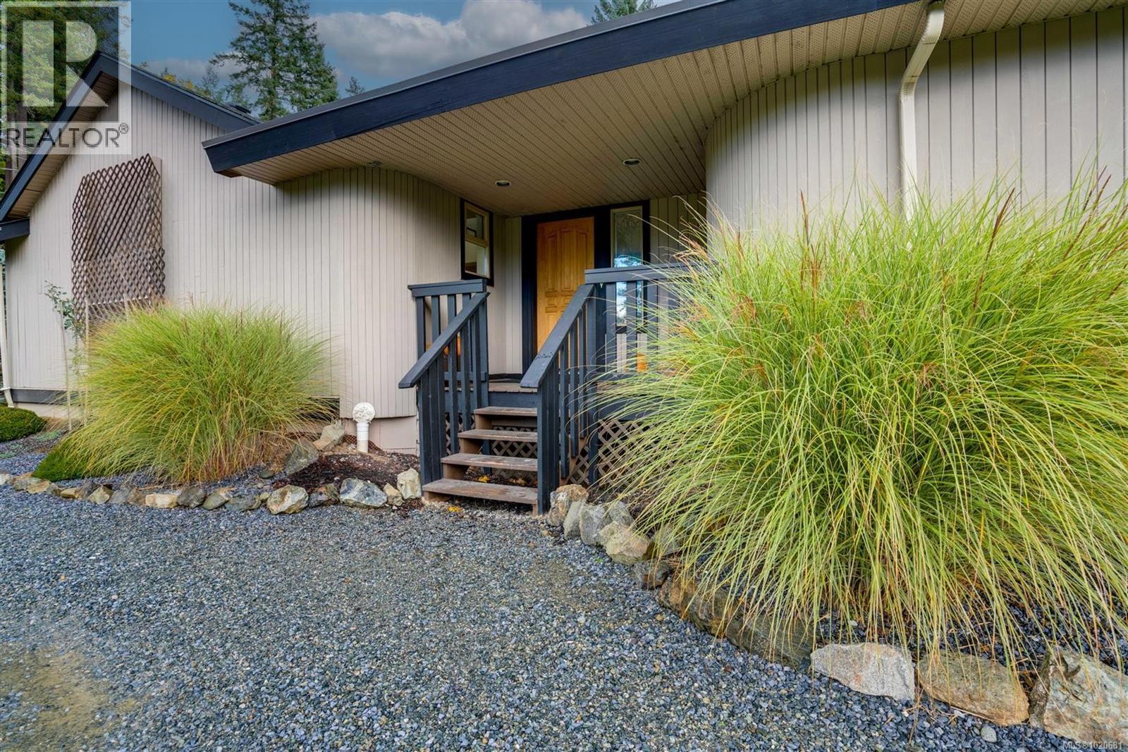2310 Garry Oak Dr, Nanoose Bay