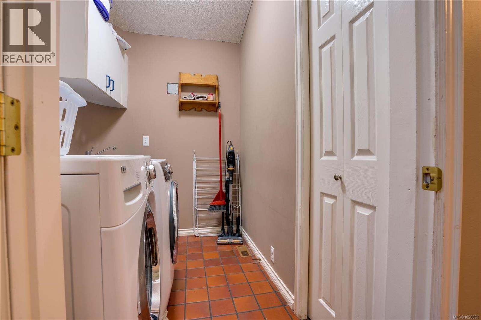 2310 Garry Oak Dr - 51