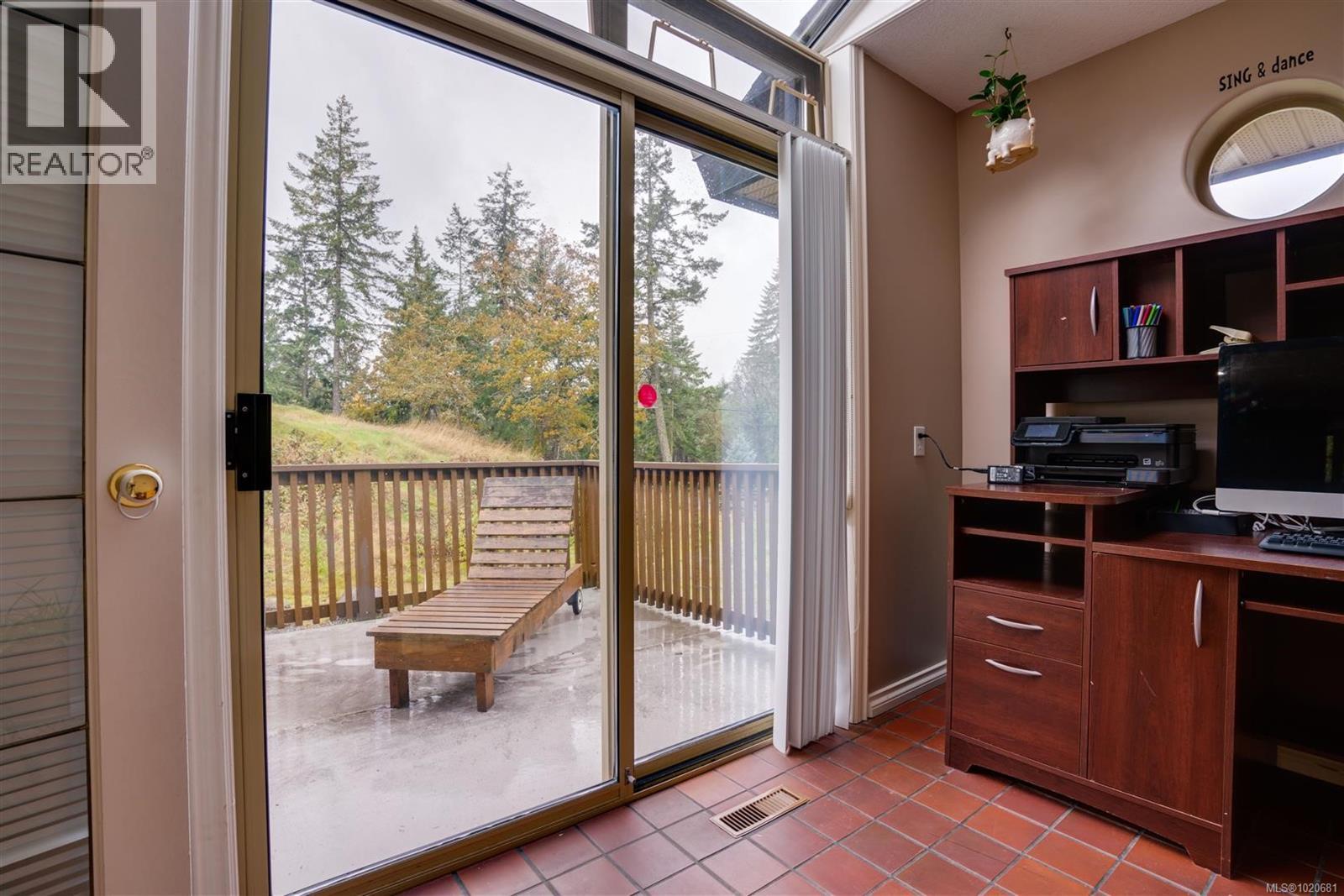 2310 Garry Oak Dr, Nanoose Bay