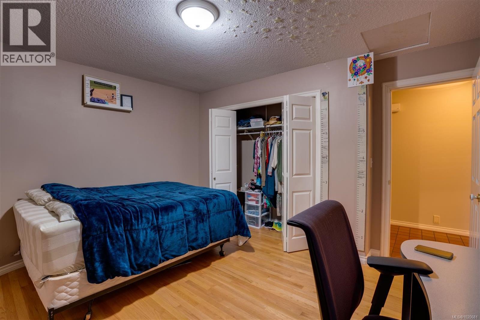 2310 Garry Oak Dr - 54