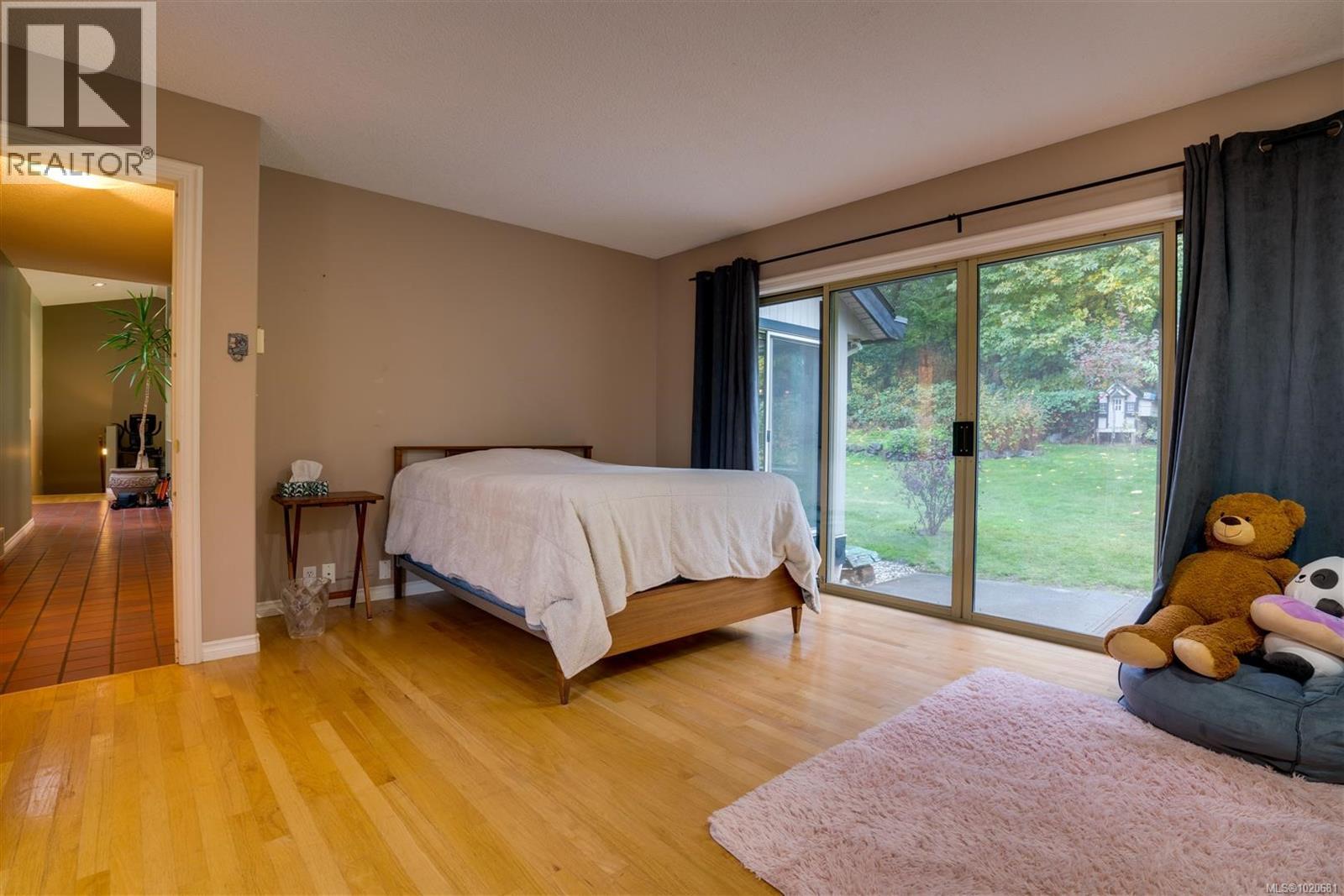 2310 Garry Oak Dr - 57