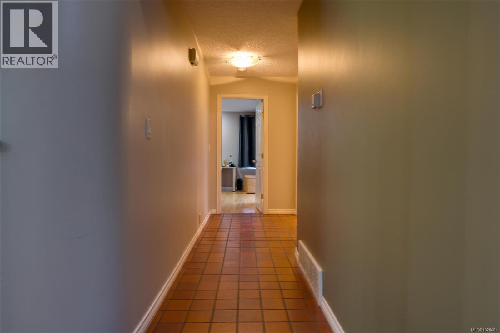 2310 Garry Oak Dr - 55