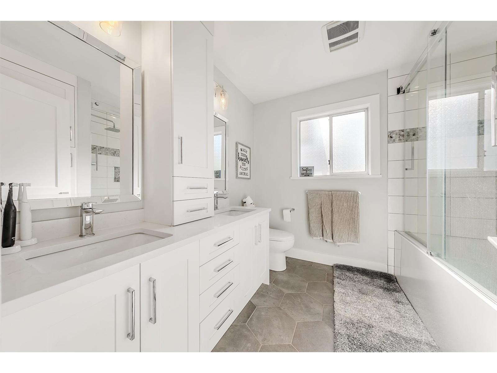 15967 19A AVENUE, Surrey