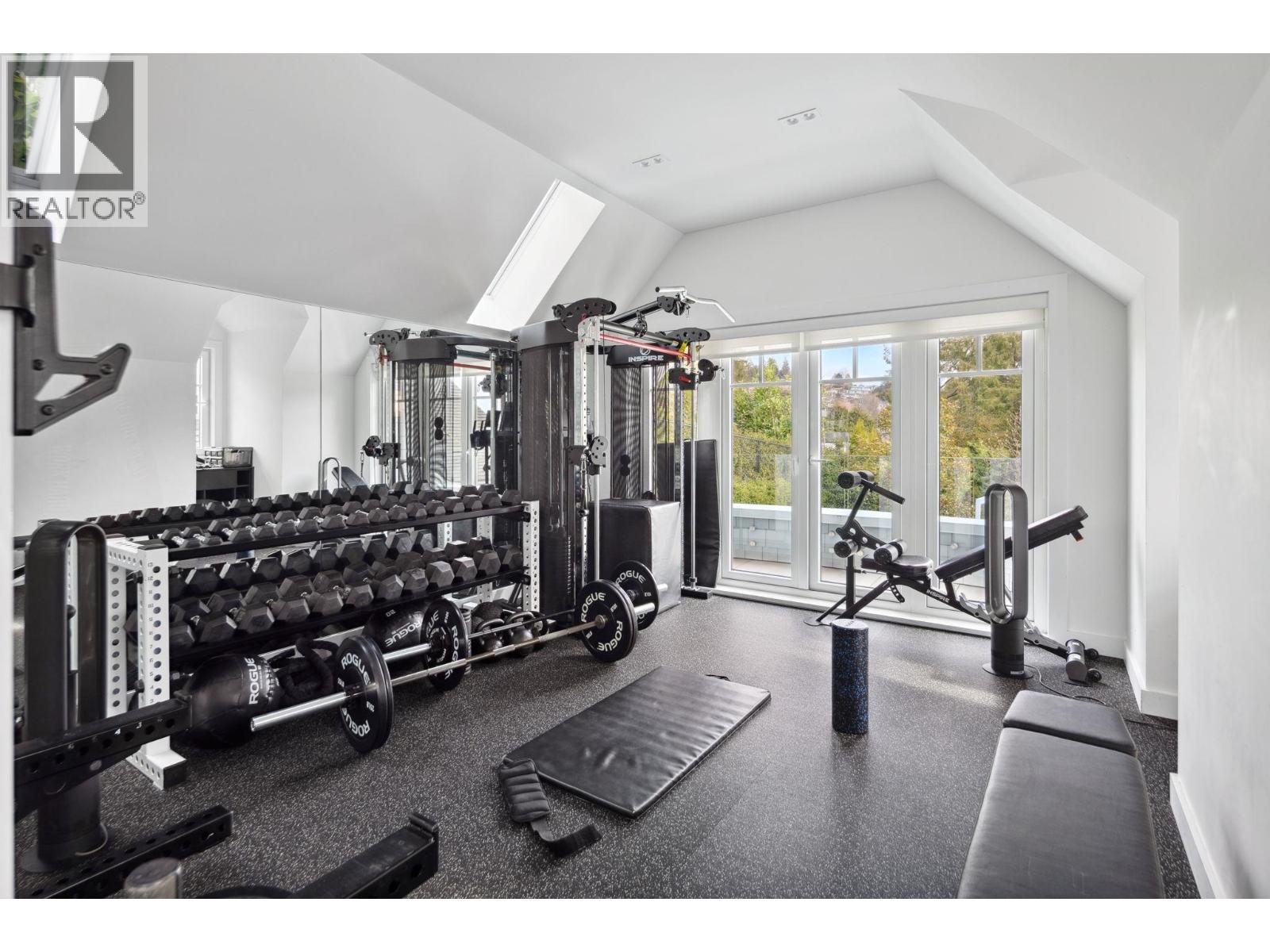 2531 NELSON AVENUE, West Vancouver