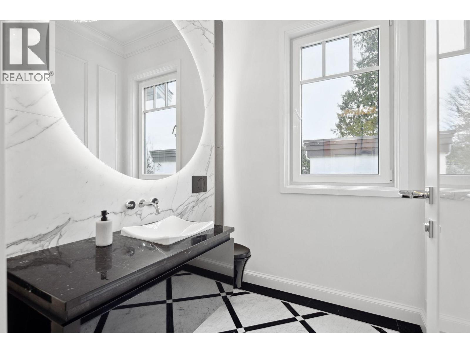 2531 NELSON AVENUE, West Vancouver