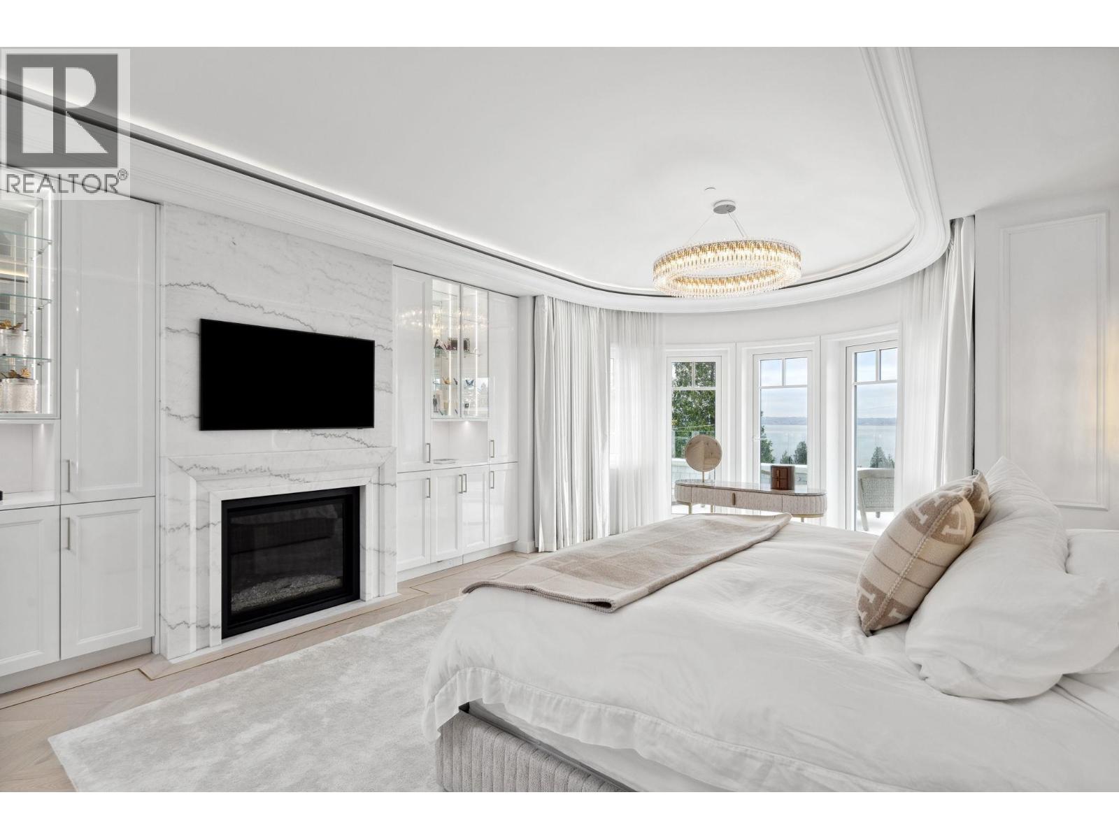 2531 NELSON AVENUE, West Vancouver