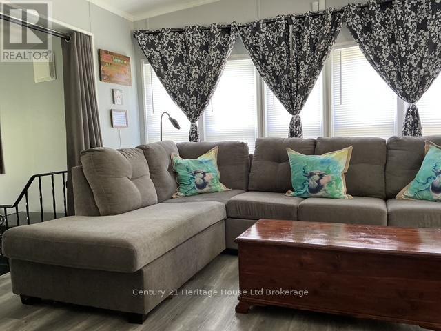 Single Family House for Sale in  WHYLIE   OXFORD  HIGHWAY East Zorra-Tavistock (Hidden Valley) 