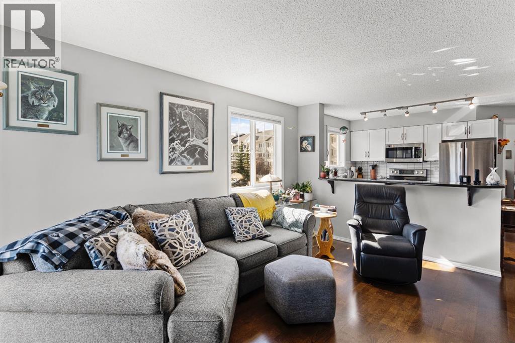 Single Family House for Sale in   Country Village Manor NE Country Hills Village Calgary 