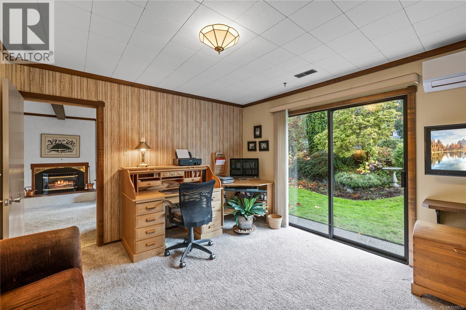 454 Crescent Rd W, Qualicum Beach