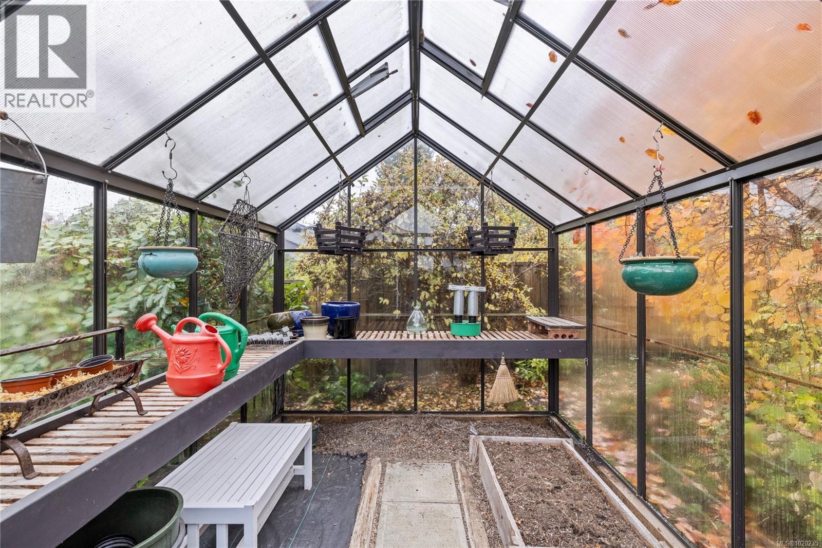 454 Crescent Rd W, Qualicum Beach