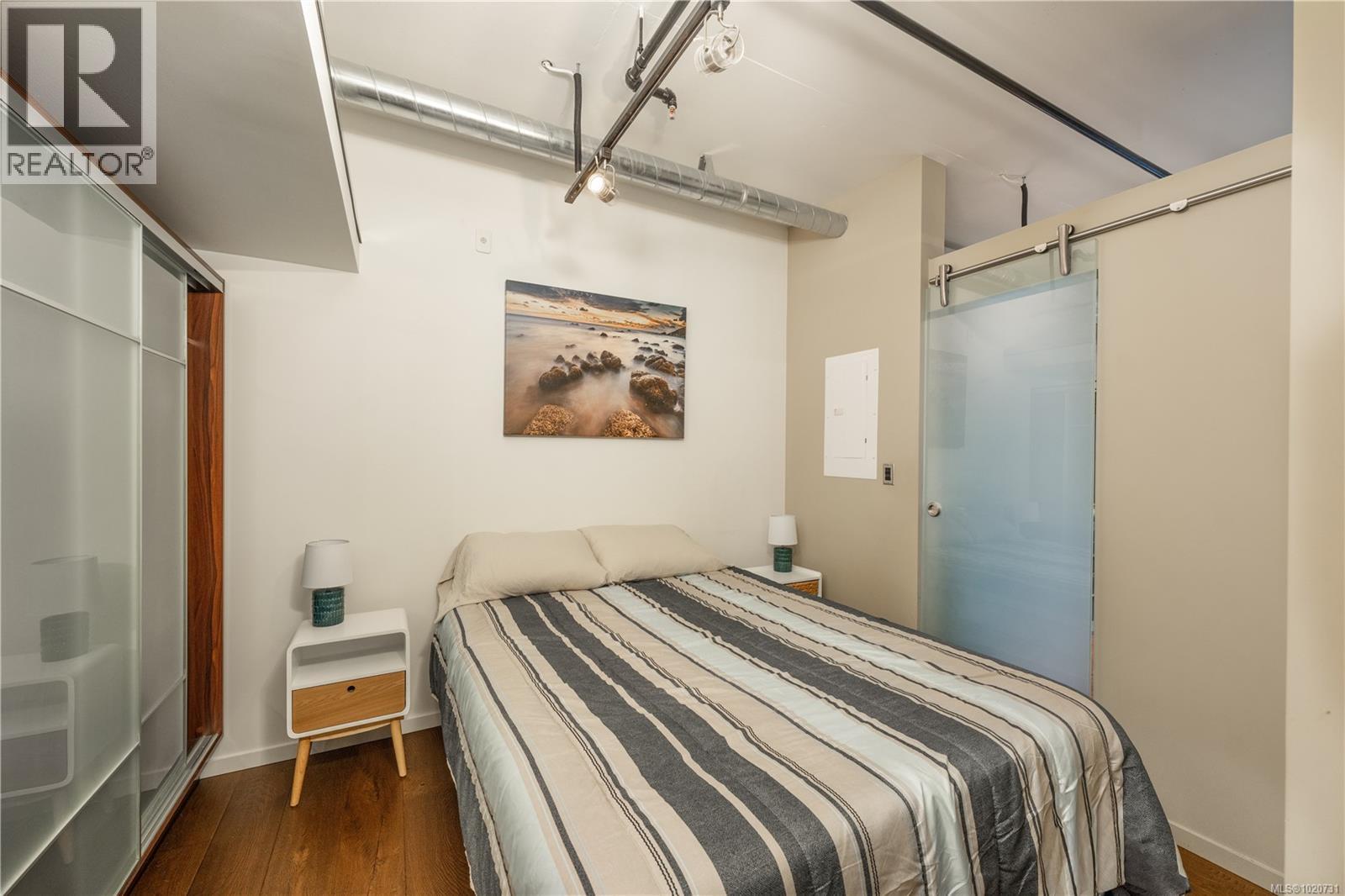 216 1029 View Street, Victoria