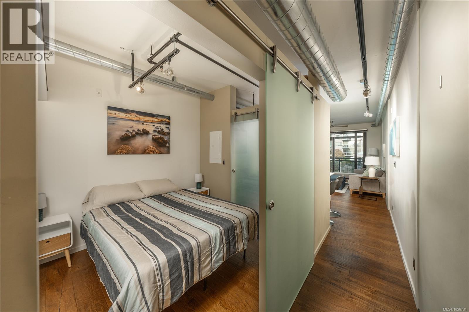 216 1029 View Street, Victoria