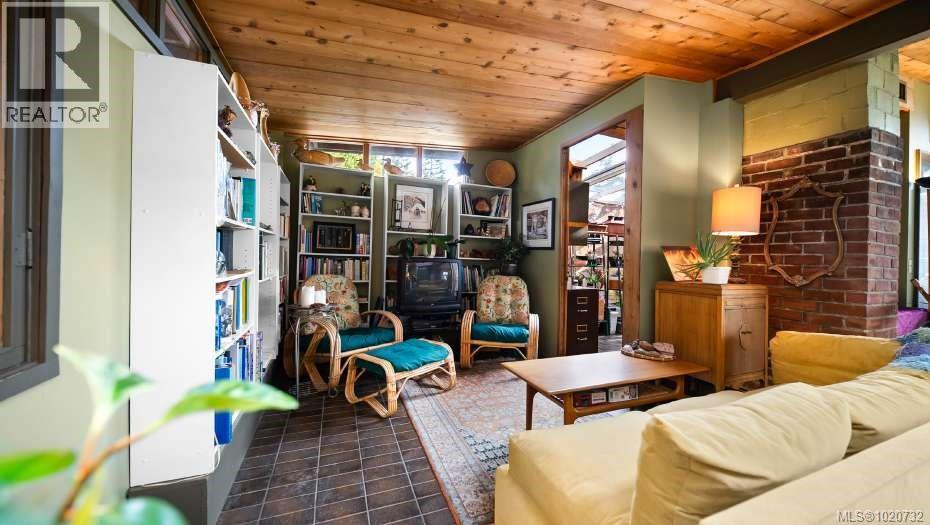  1168 Burnside Road West, Saanich