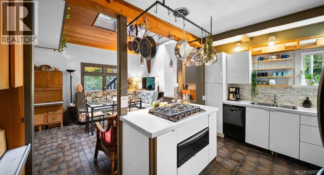  1168 Burnside Road West, Saanich