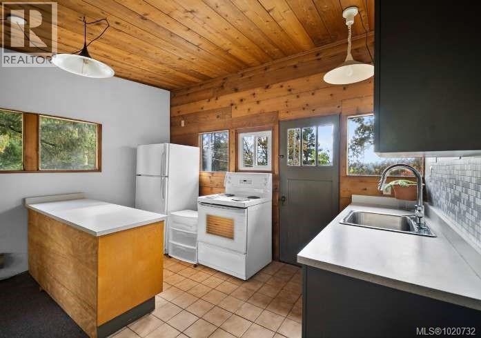  1168 Burnside Road West, Saanich