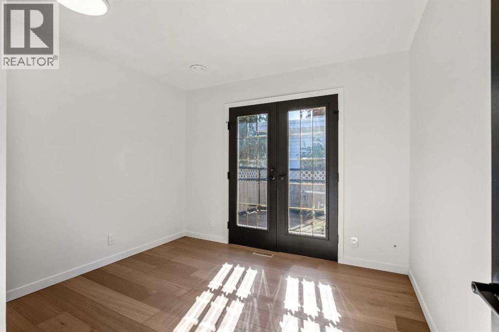 Single Family House Bungalow for Sale in   Avenue SW Glamorgan Calgary 