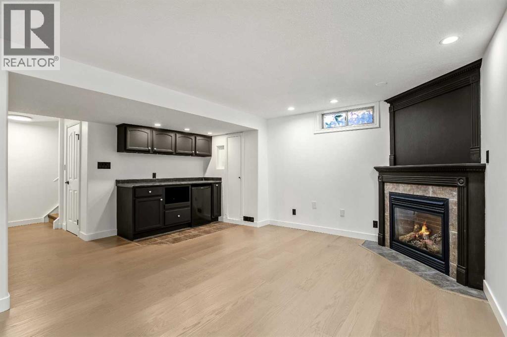 Single Family House Bungalow for Sale in   Avenue SW Glamorgan Calgary 