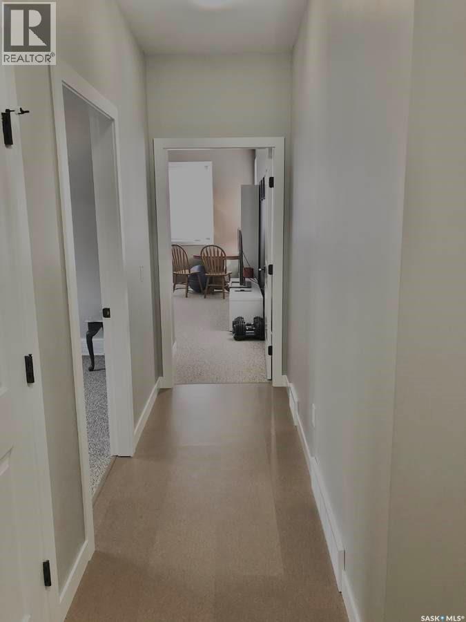 9 WARREN STREET S - 24