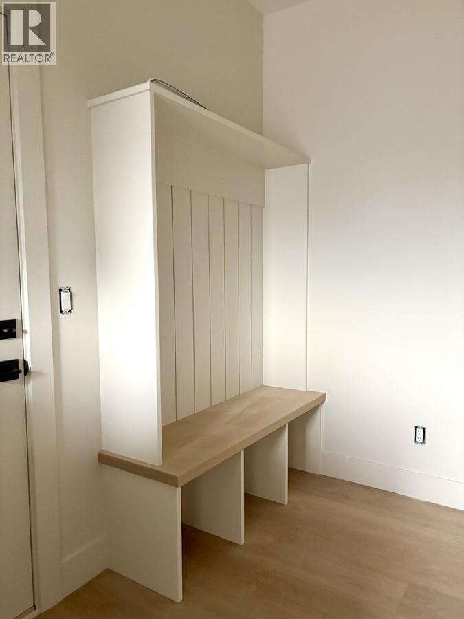  2066 Cortina Drive, Kelowna