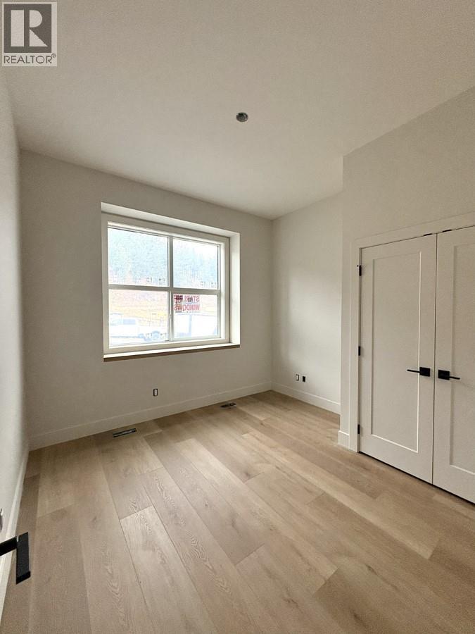  2066 Cortina Drive, Kelowna