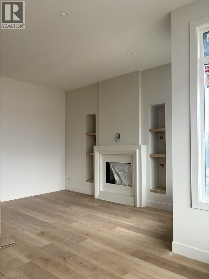  2066 Cortina Drive, Kelowna