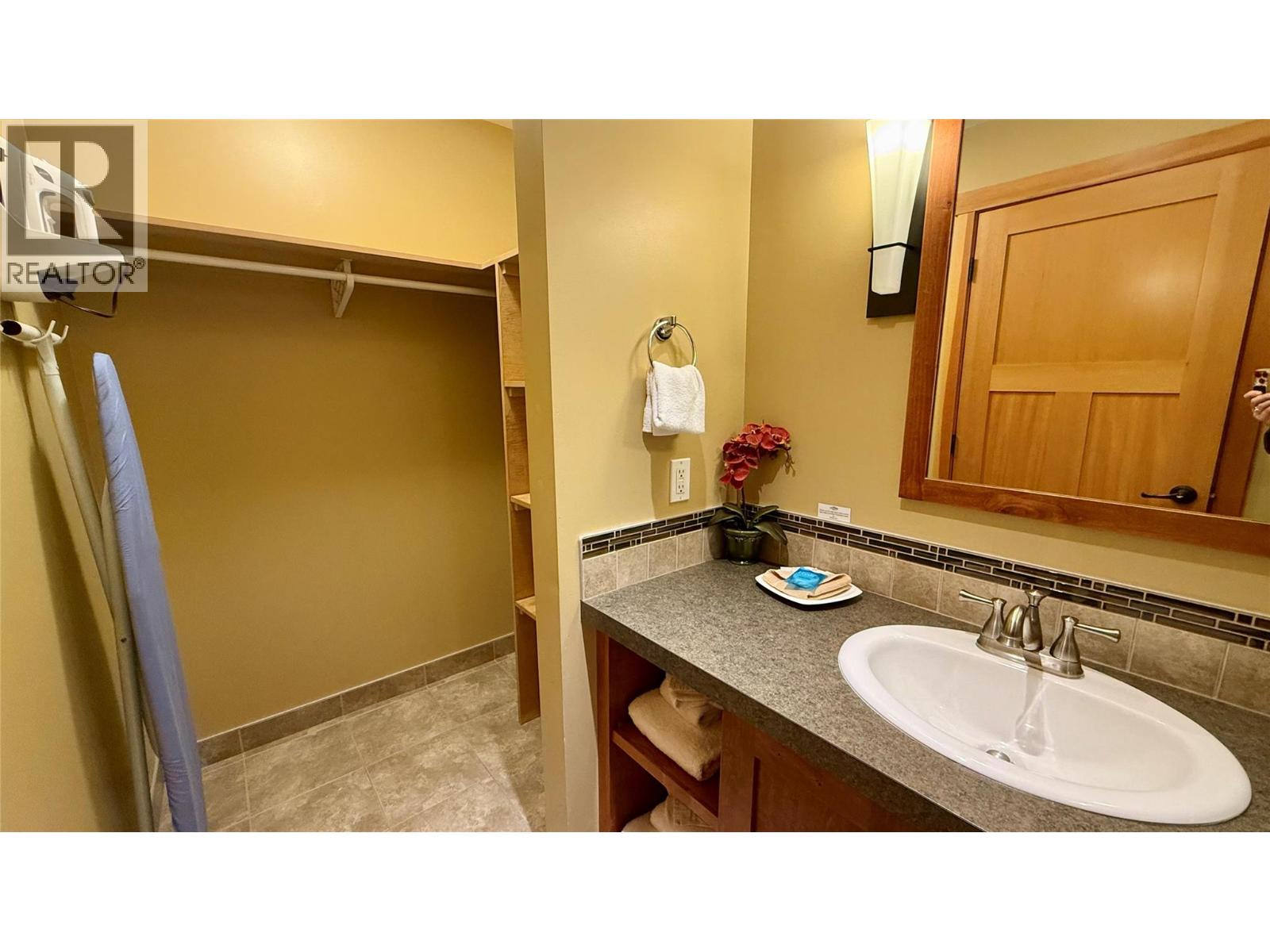 16-D1-5150 Fairway Drive, Fairmont Hot Springs