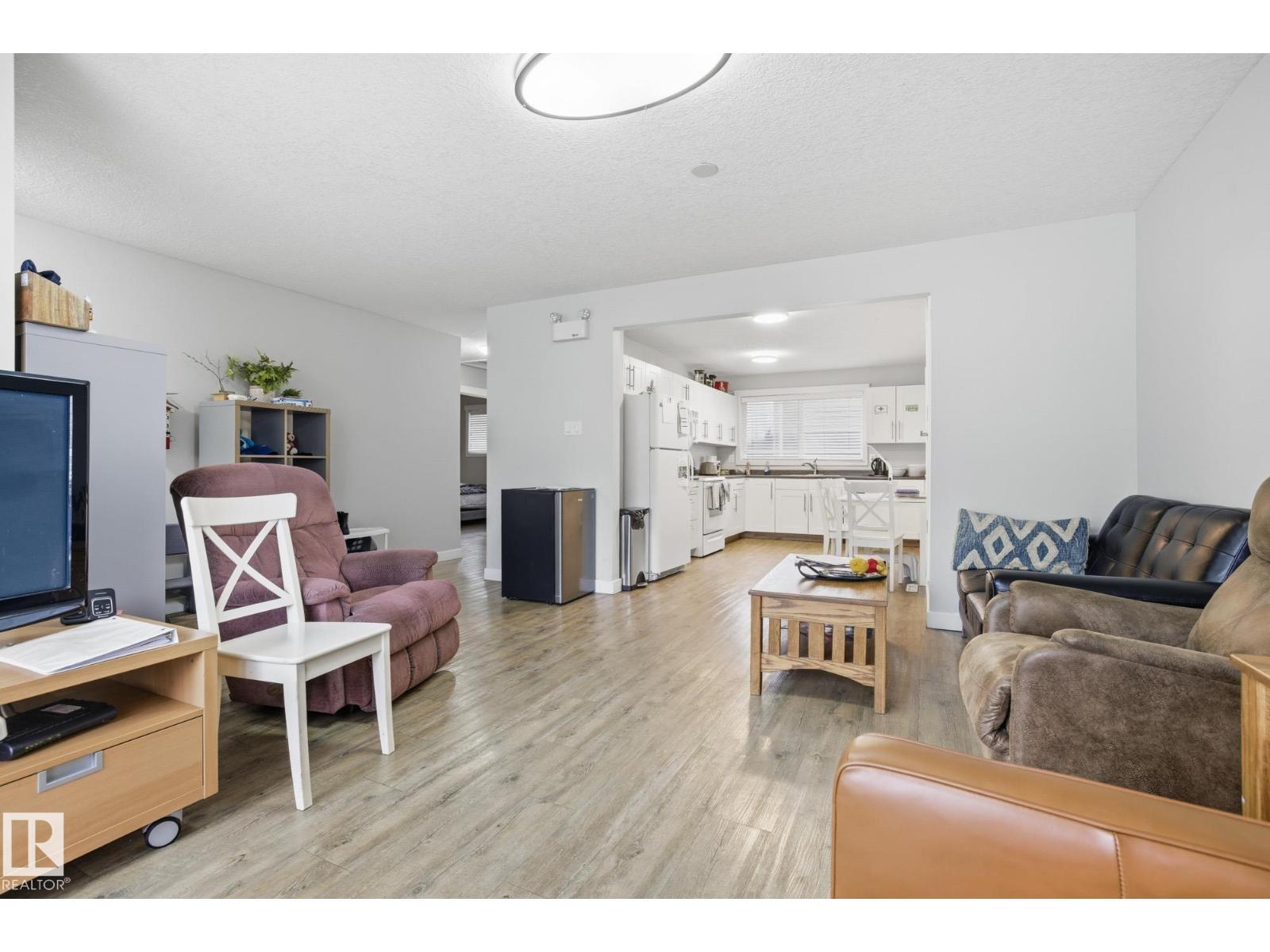 15331 104 AV NW, Edmonton