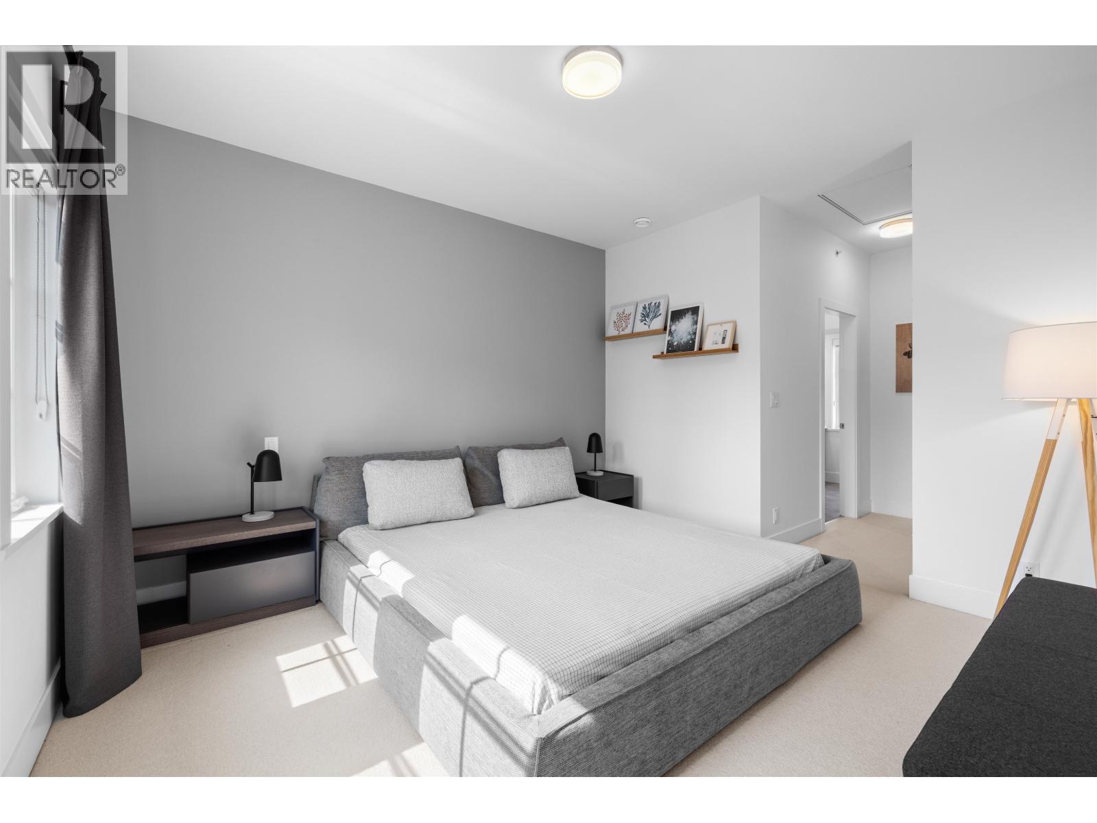 6 1133 RIDGEWOOD DRIVE, North Vancouver