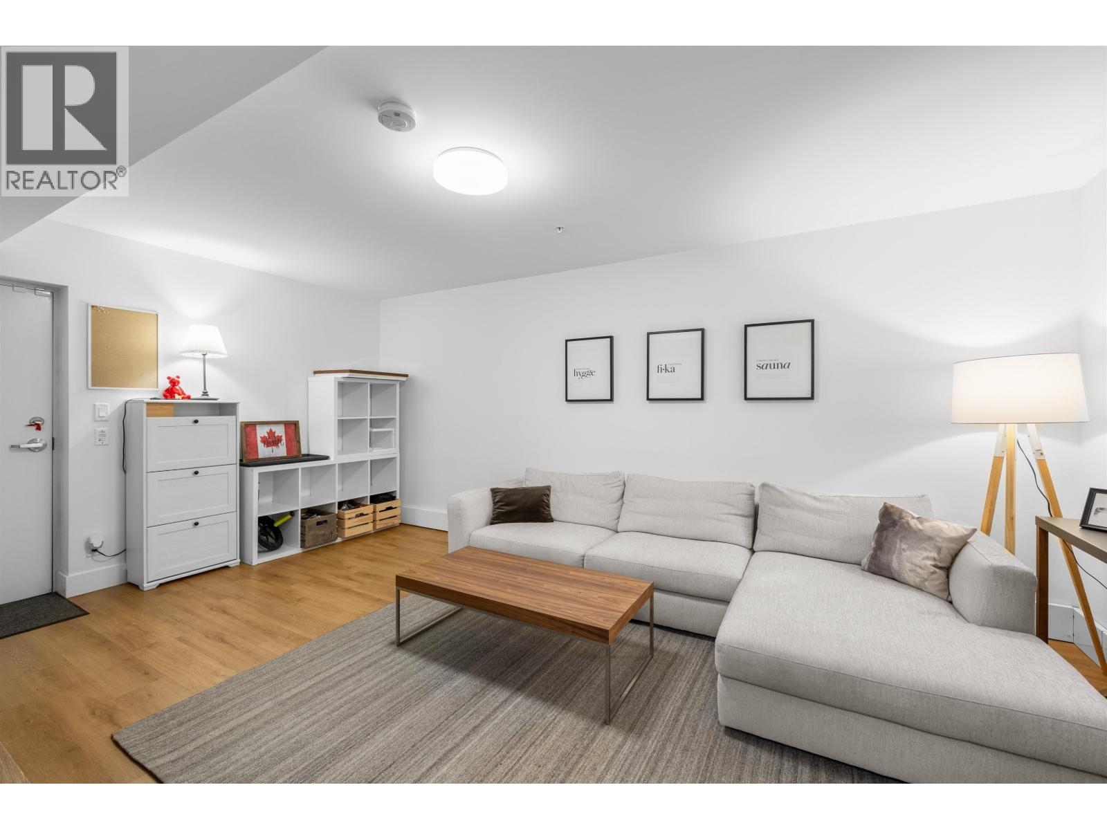 6 1133 RIDGEWOOD DRIVE, North Vancouver