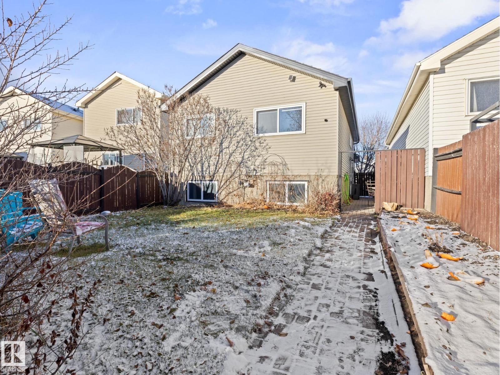 3607 44 AV NW, Edmonton