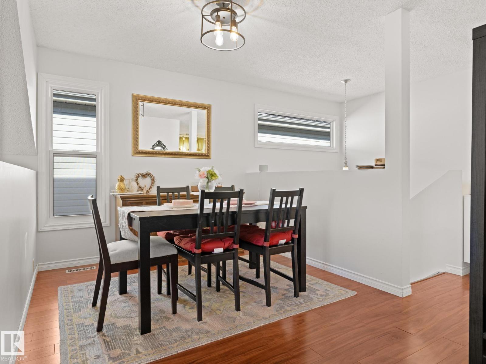 3607 44 AV NW, Edmonton