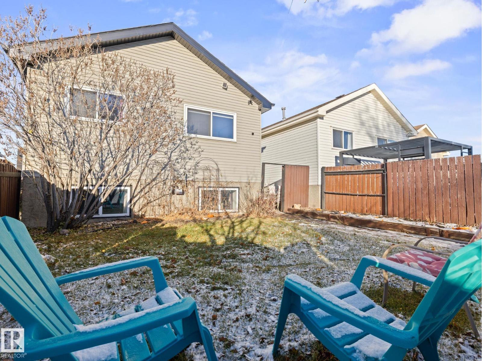 3607 44 AV NW, Edmonton