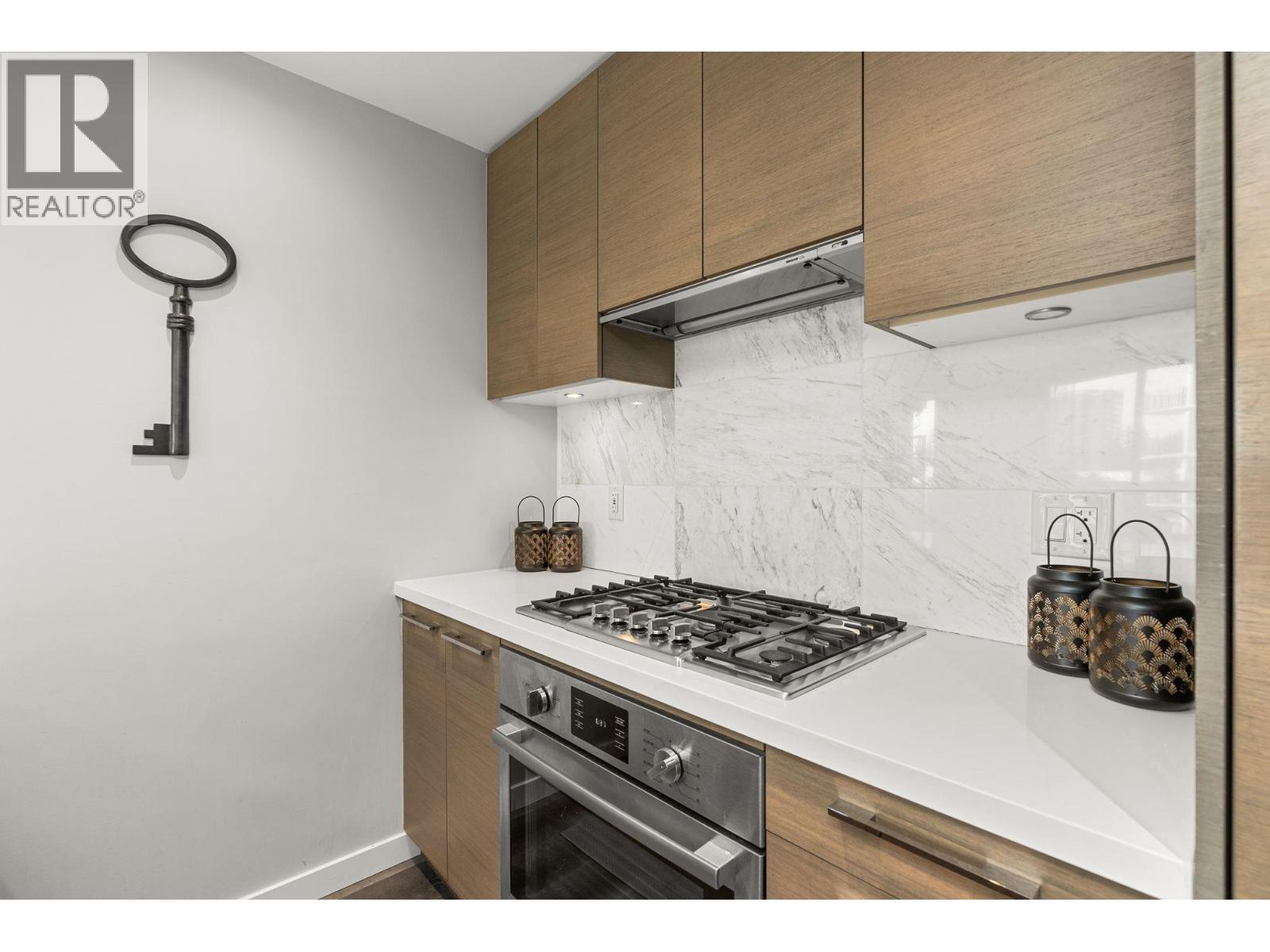 606 5628 BIRNEY AVENUE, Vancouver