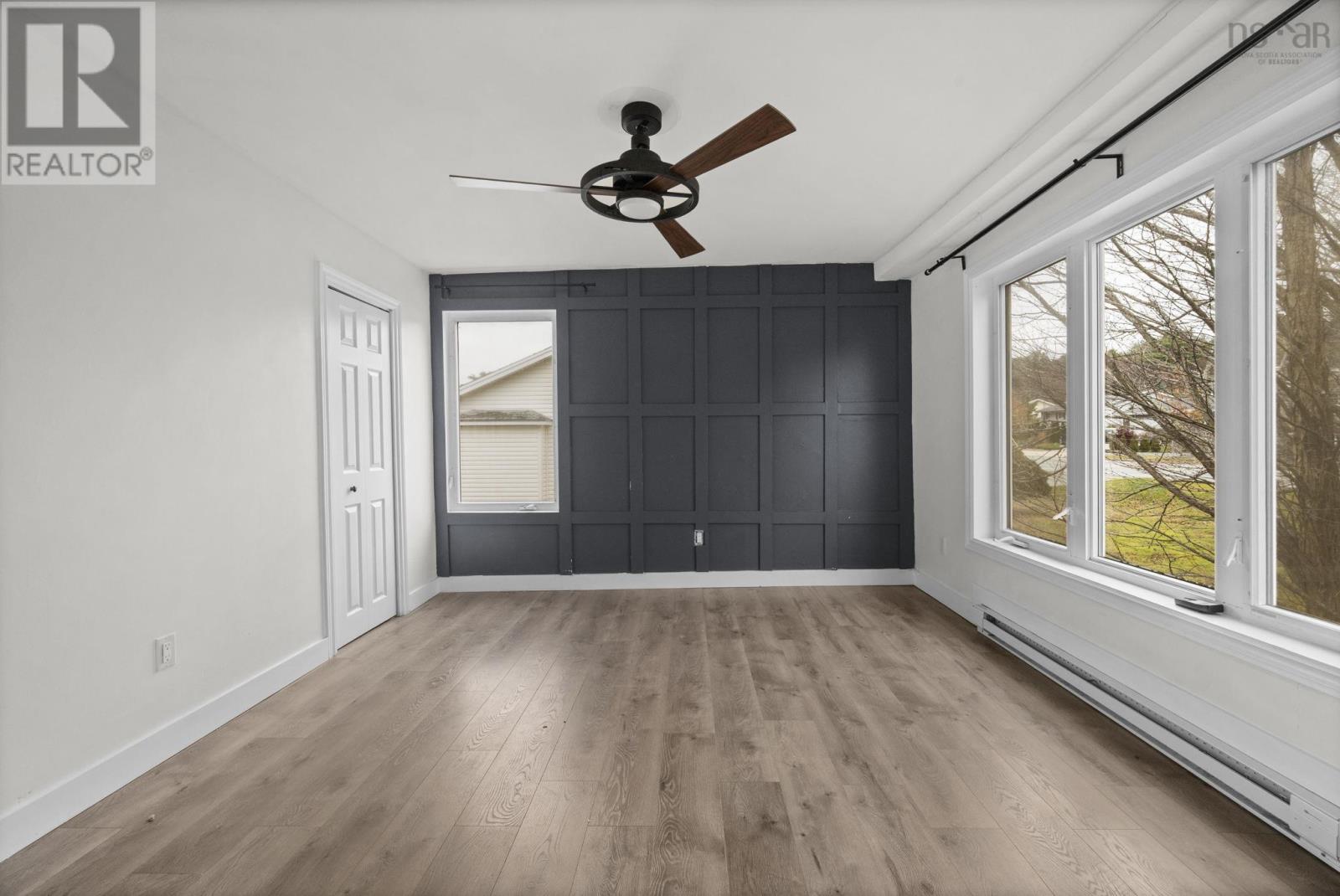 Property 20 of 49 of 687 Waverley Road