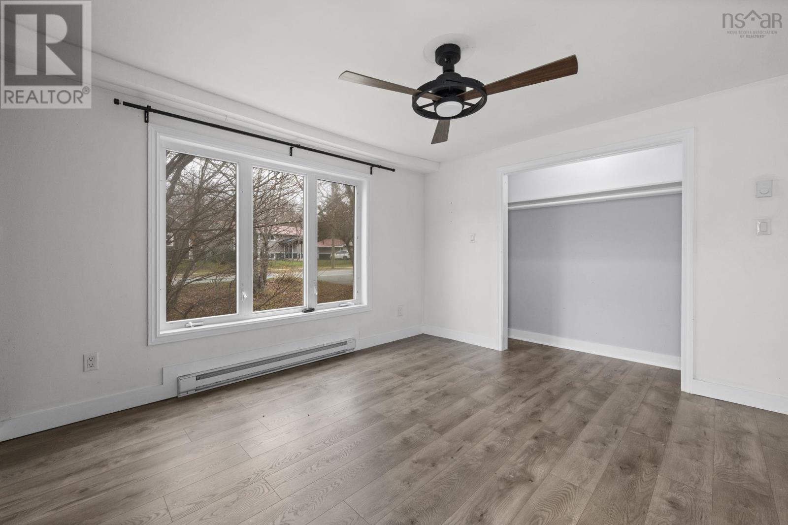 Property 21 of 49 of 687 Waverley Road