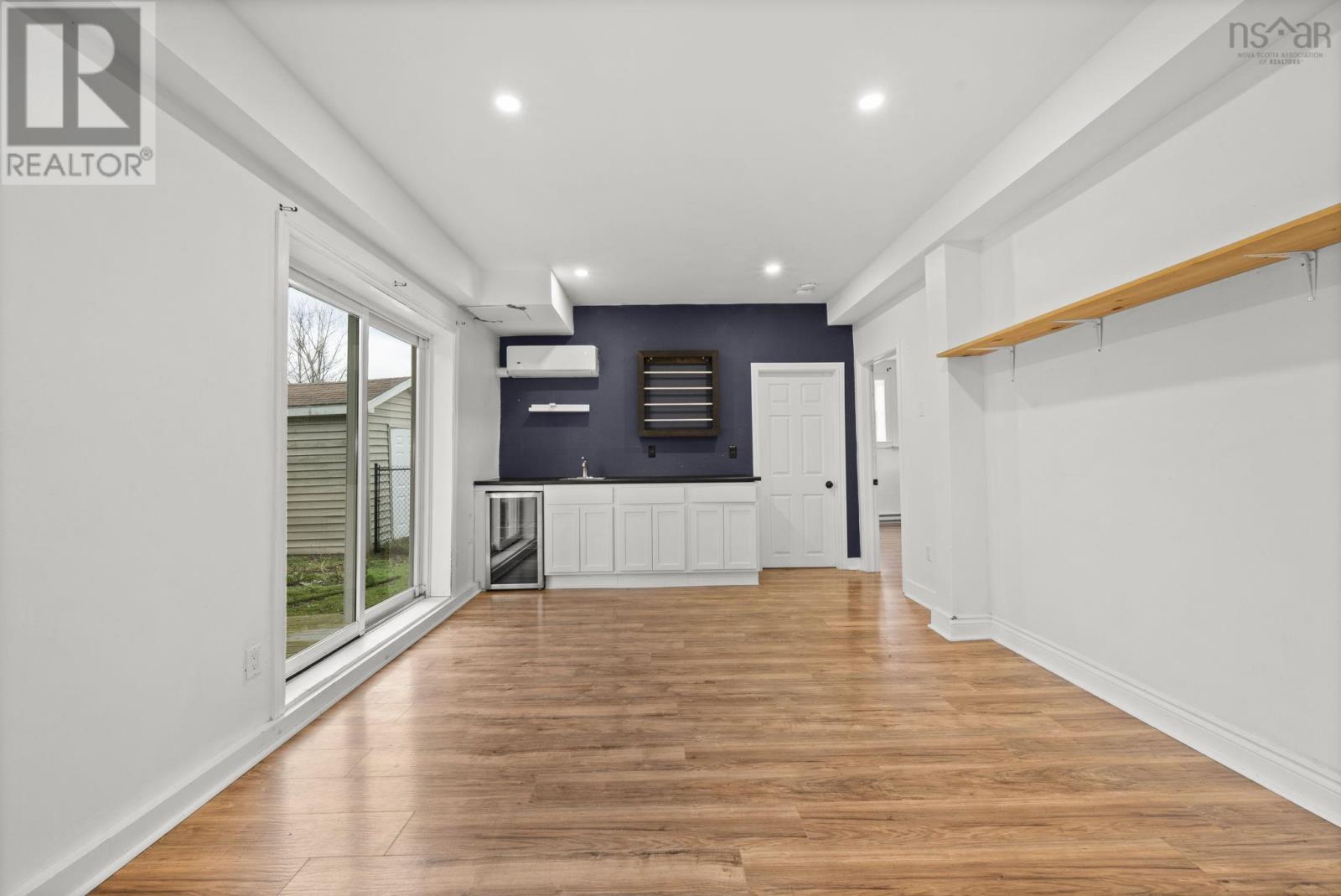 Property 25 of 49 of 687 Waverley Road