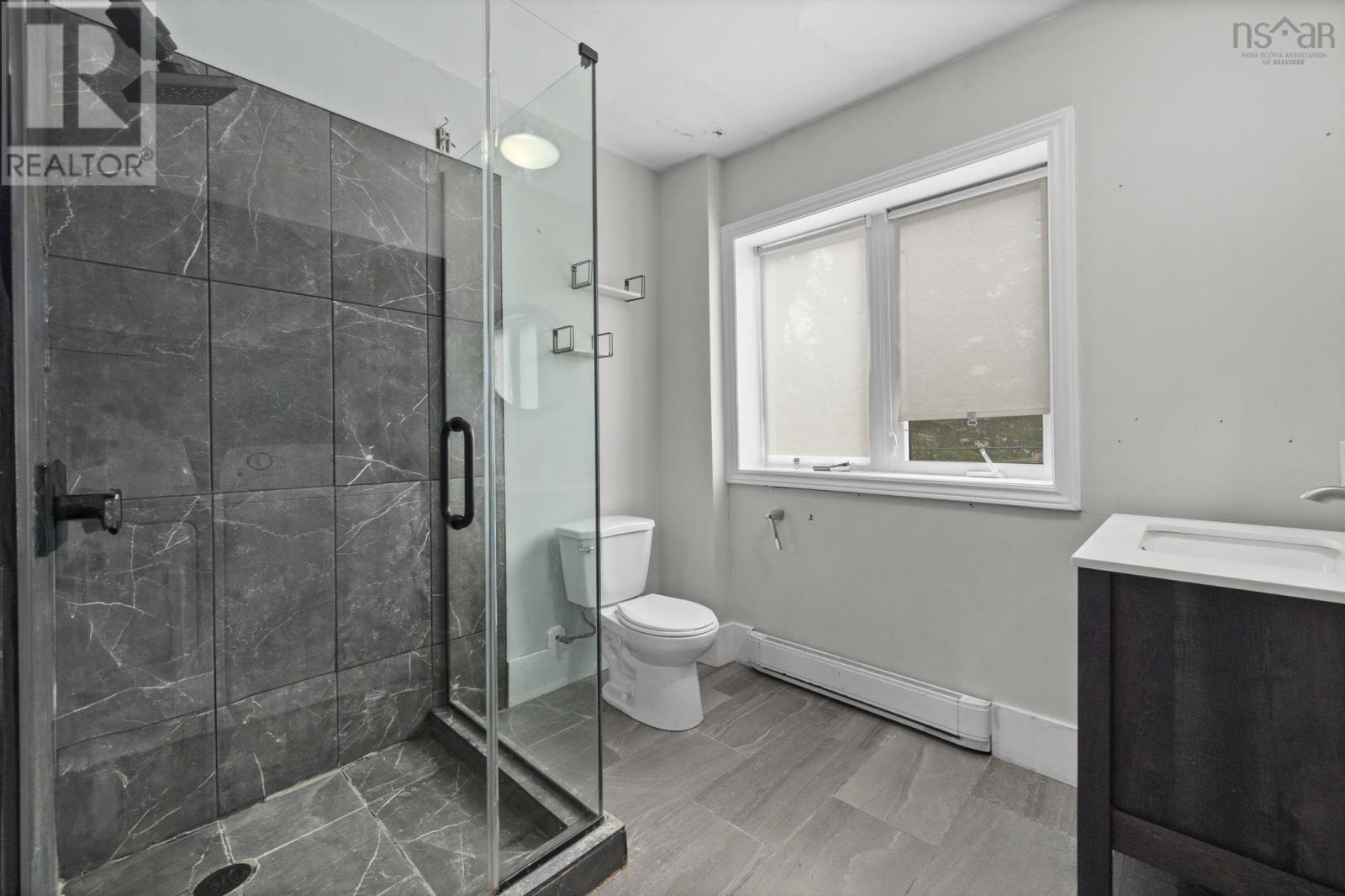 Property 33 of 49 of 687 Waverley Road