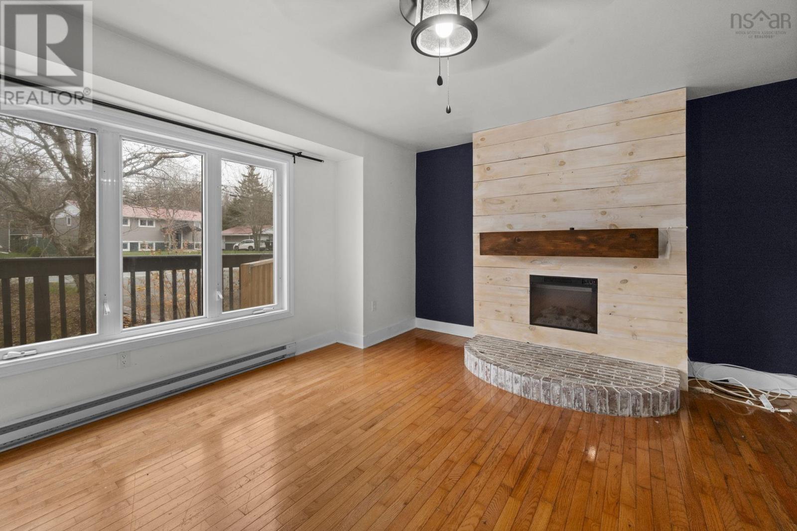 Property 7 of 49 of 687 Waverley Road