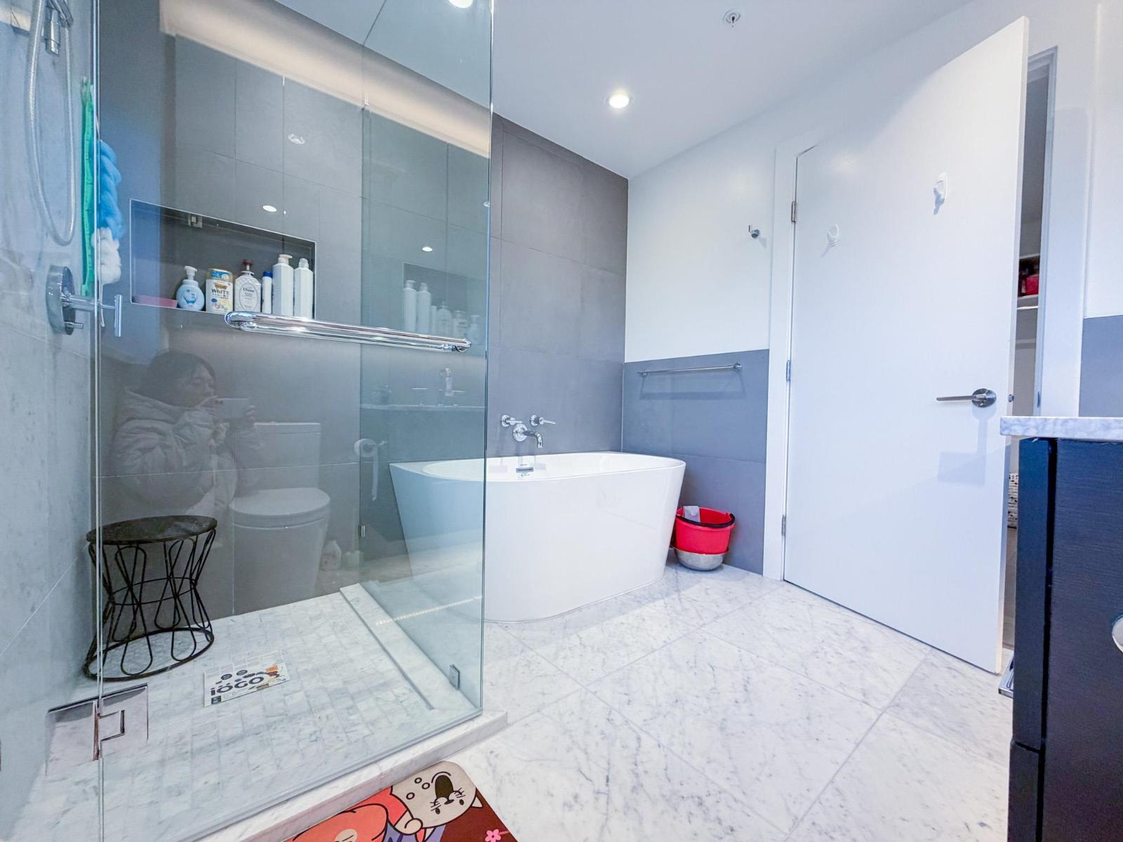 1503 1500 MARTIN STREET, White Rock