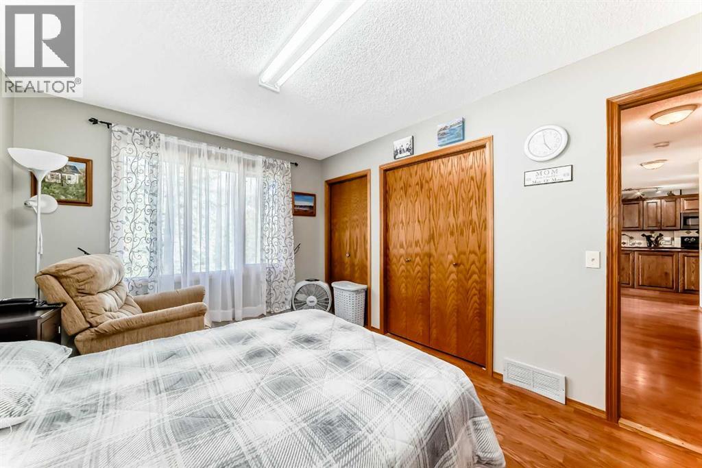 22 Glenhill Drive, Cochrane