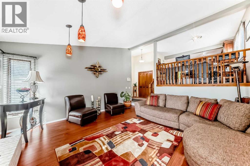 22 Glenhill Drive, Cochrane